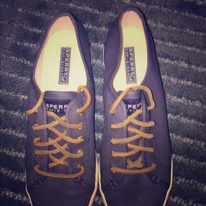 SPERRY Top Sider navy blue women’s  7.5